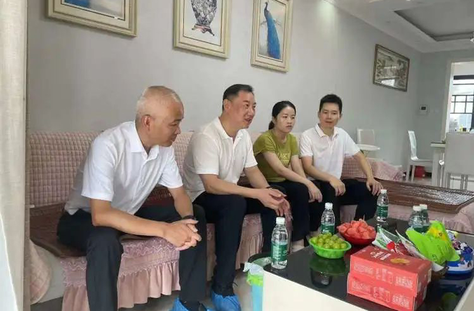 南昌市政建設集團開展廉政家訪